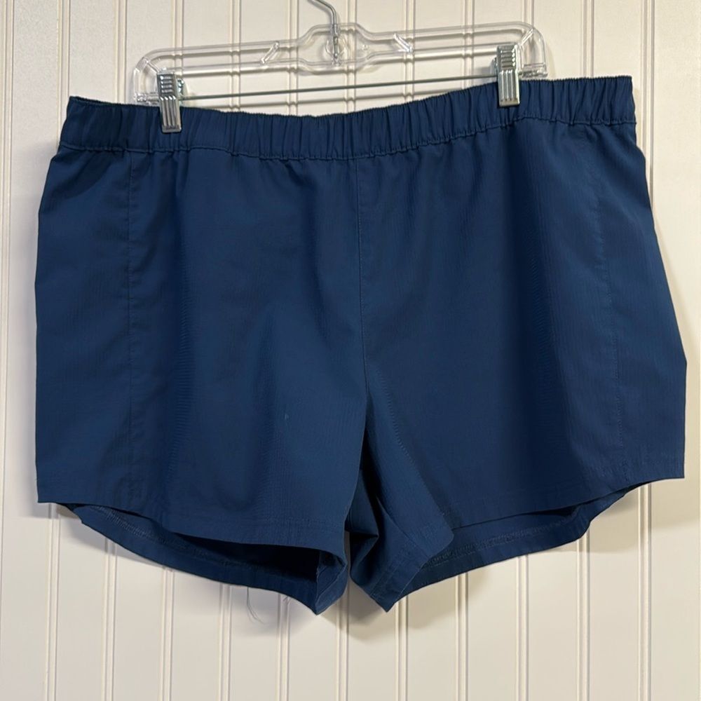 Columbia Dark Blue Pull On Elastic Waist Women's XL Shorts